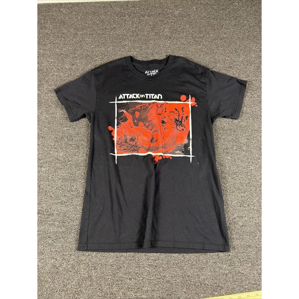 Attack on Titan Graphic Tee Mens Medium Black Red Manga Anime T-Shirt USA Made